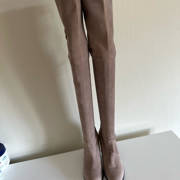 Stuart Weitzman Hiline over-the-knee boots, size
5.5, almond beige suede - Picture 2 of 6